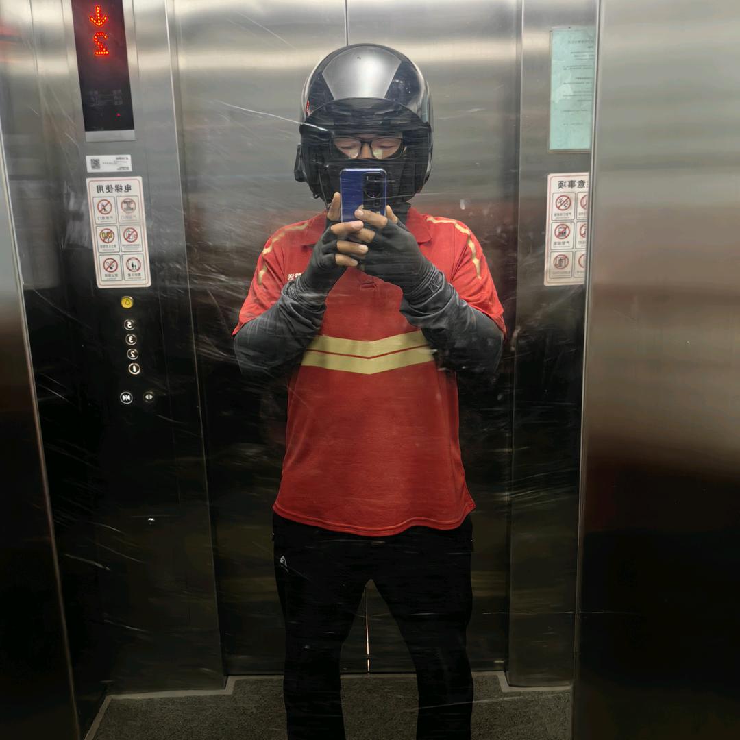 现代镖师外卖员