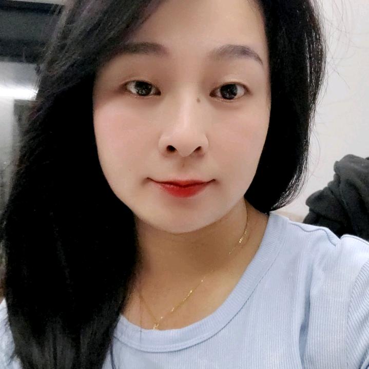 八花的姑娘