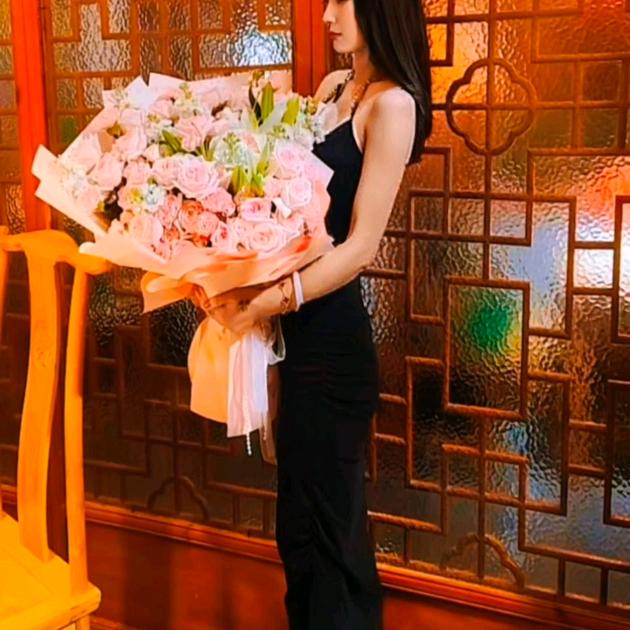 ღ᭄✯傻二妮💗