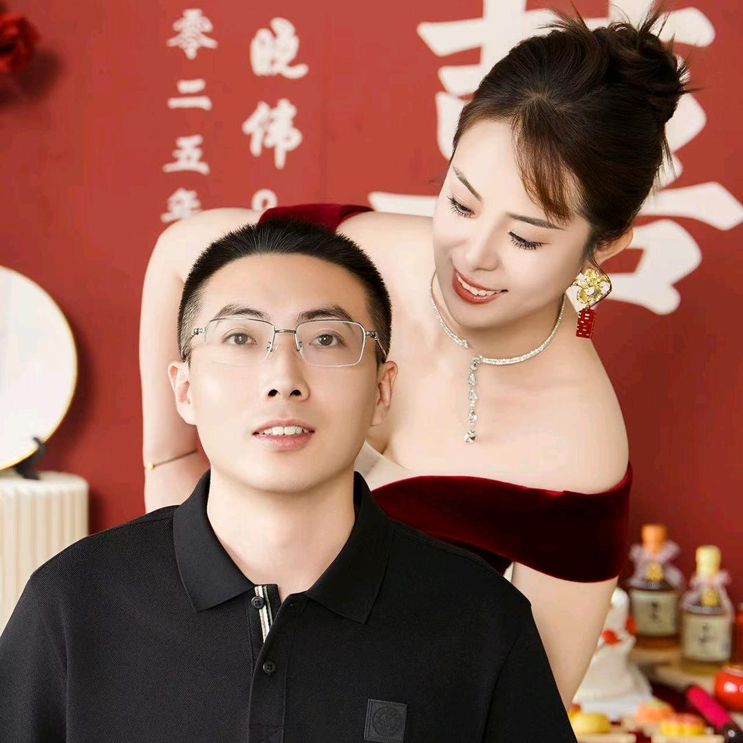 w  晓伟
