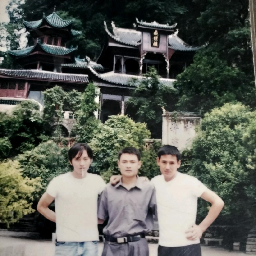 建哥