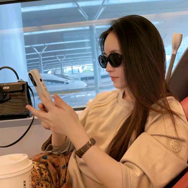 贵姐nicoIe爆款穿搭