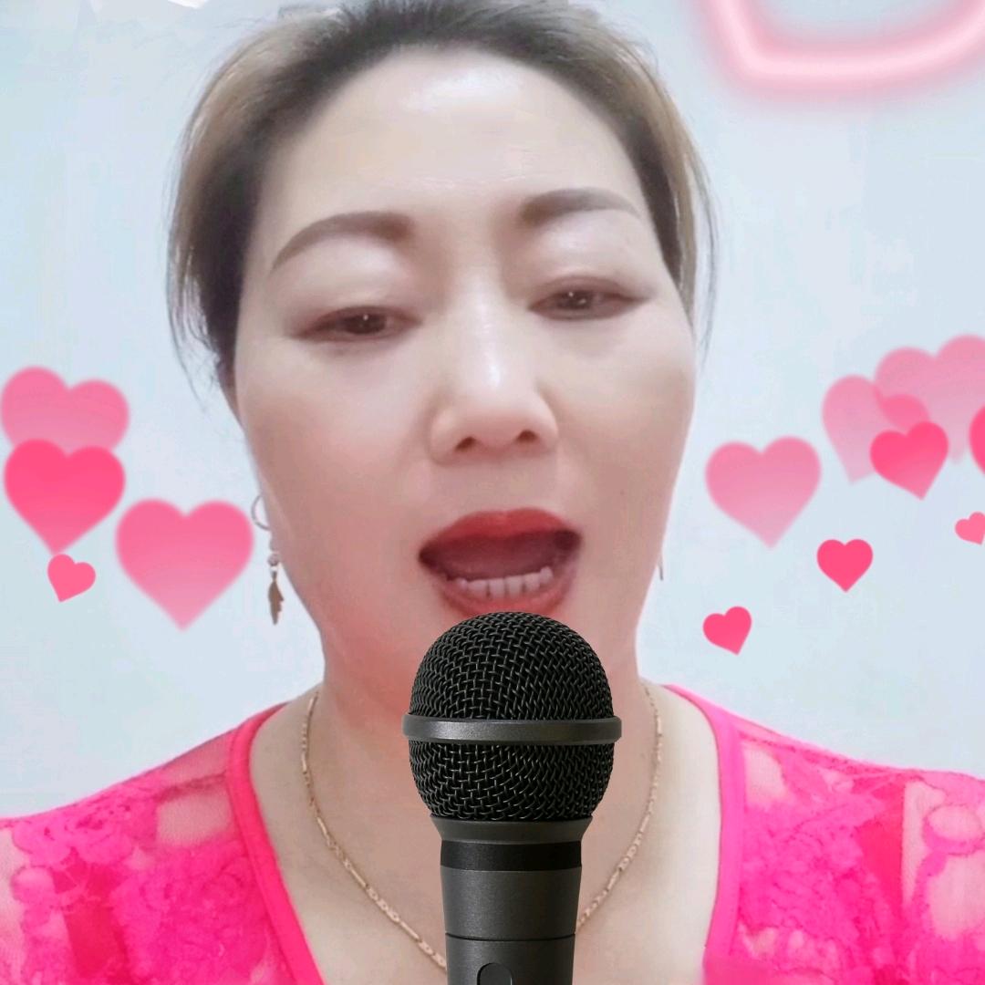 彩霞唱歌🎤每晚19点10直播