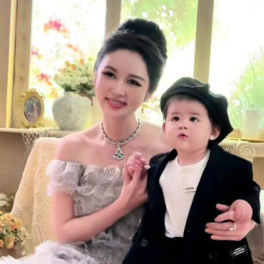 《👑盈公主👑》大女主