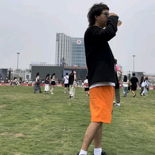 王伟光