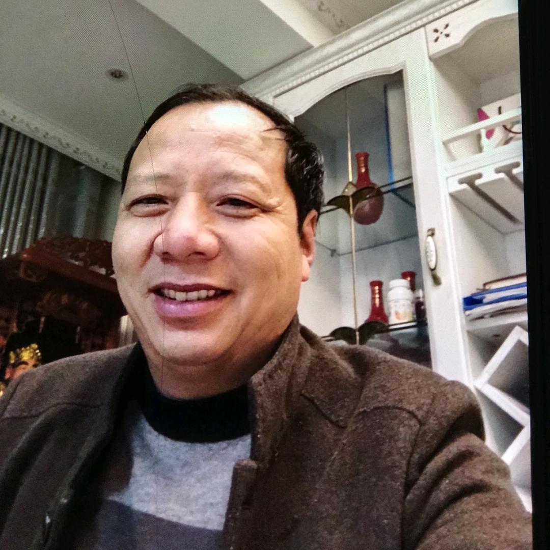 海牛哥，晚9点50分