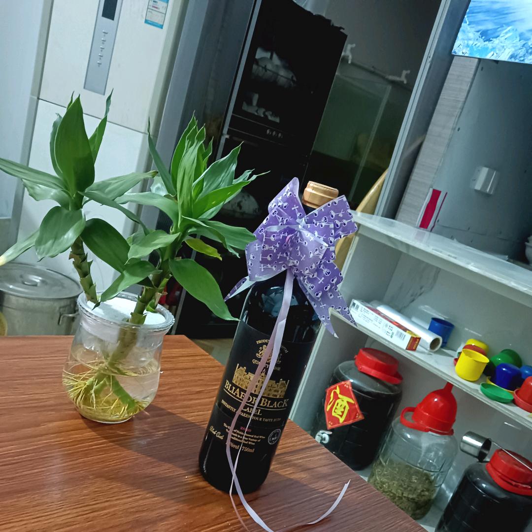 梁...少🥀