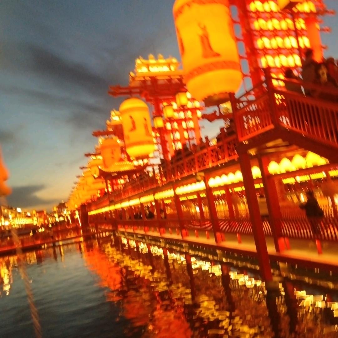 空城旧梦烟雨蒙蒙