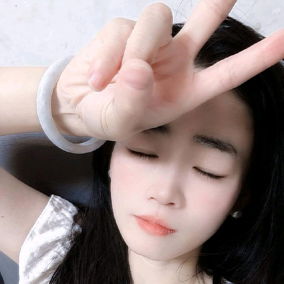 腰细的贝姐。