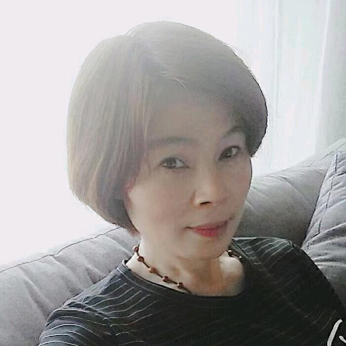 喜欢蜜蜡琥珀的女人