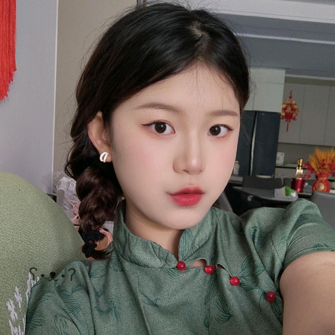 杜佳蔓金大福(多又好春天百货店)