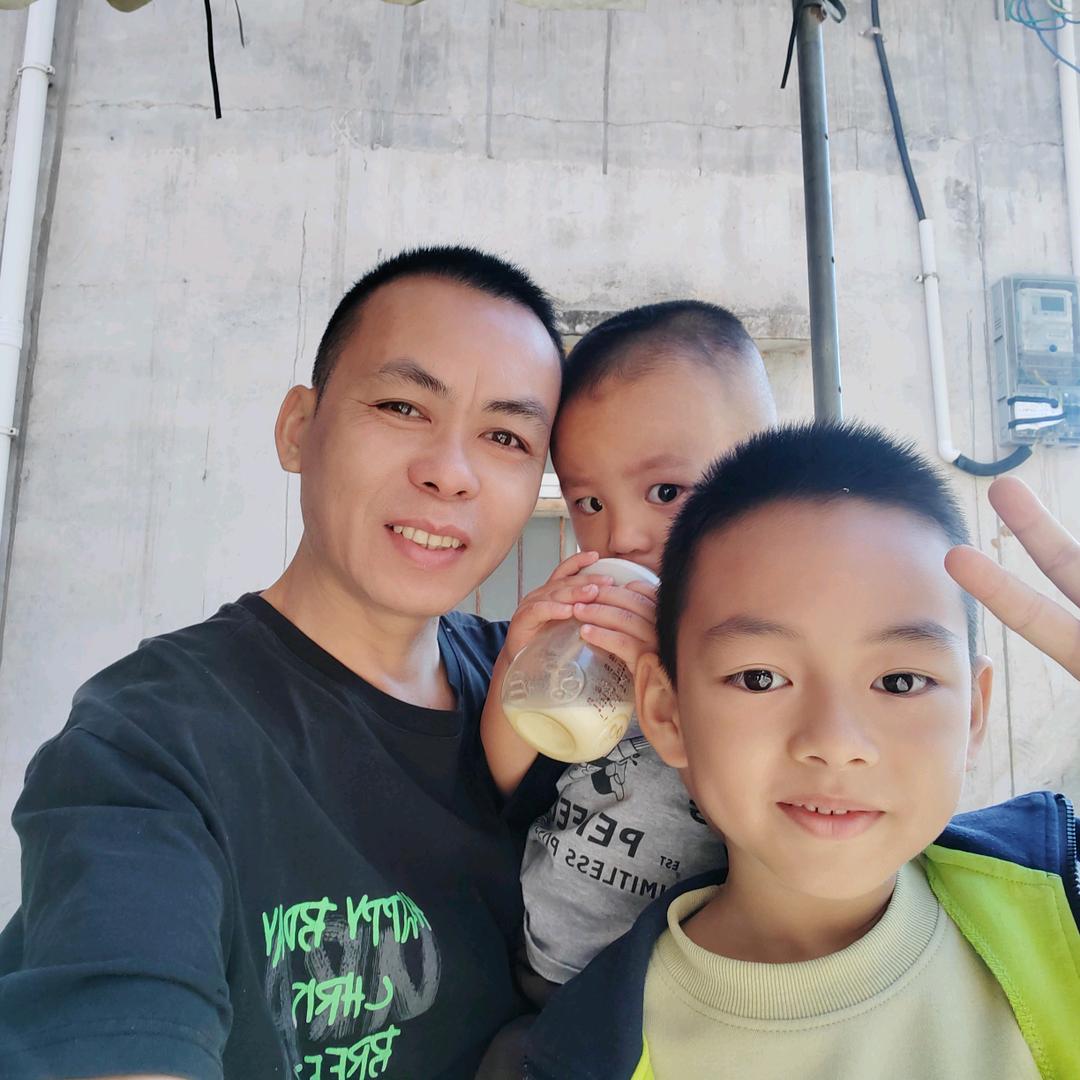 天等县福通丝印印花服装厂