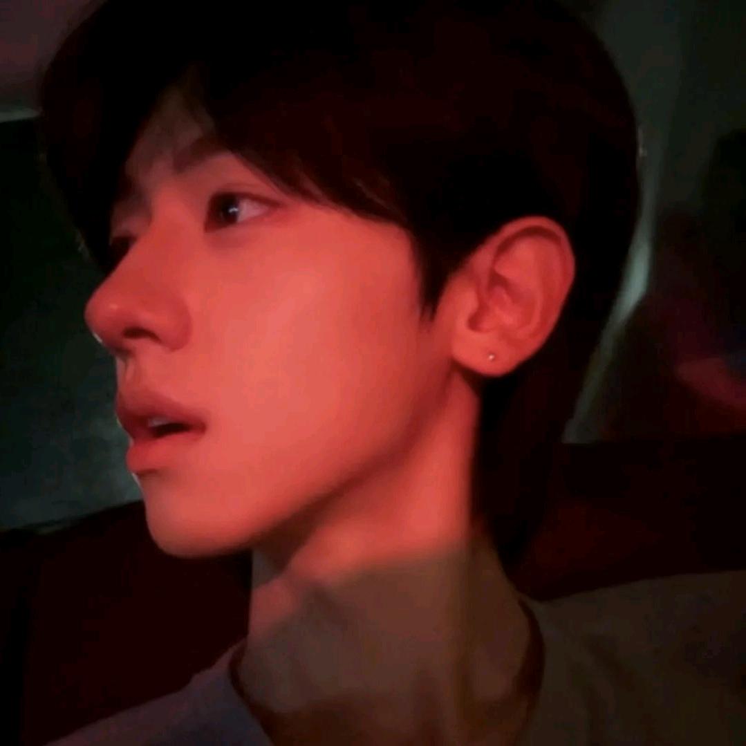 忧郁总裁拉在床上被护工暴打