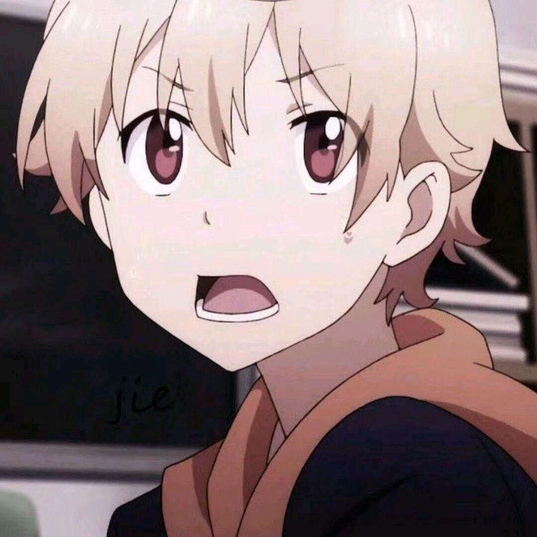 鹢