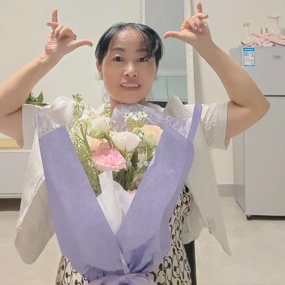 照顾爸妈的老年生活。