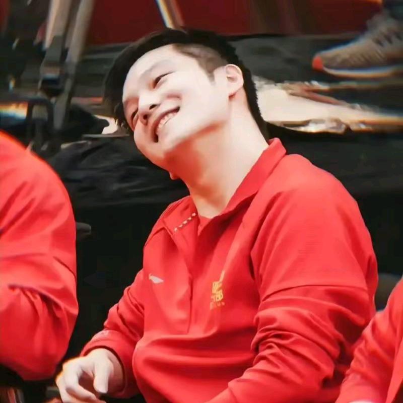 满天樊星👍振兴东方