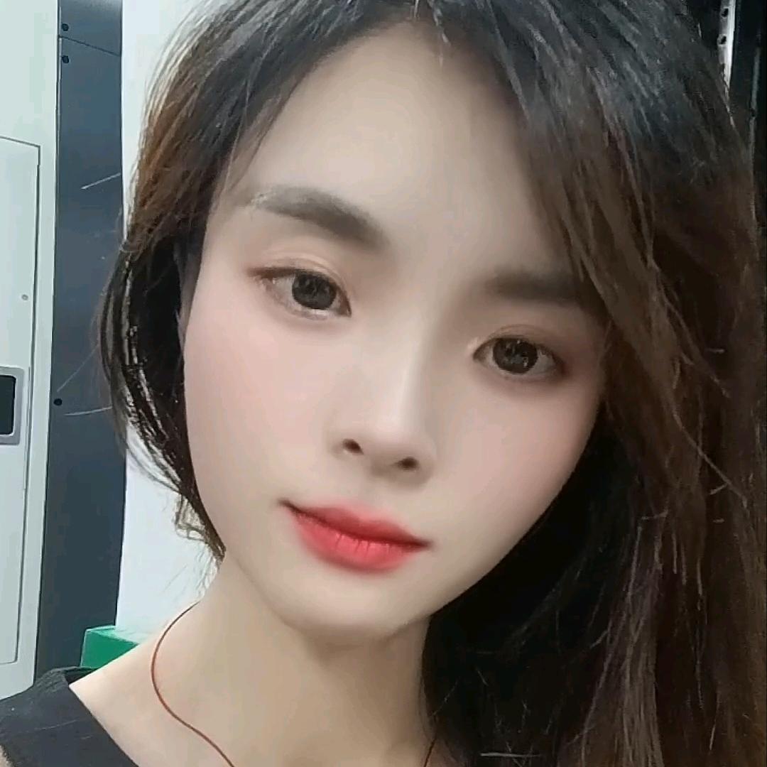 村里的小芳.