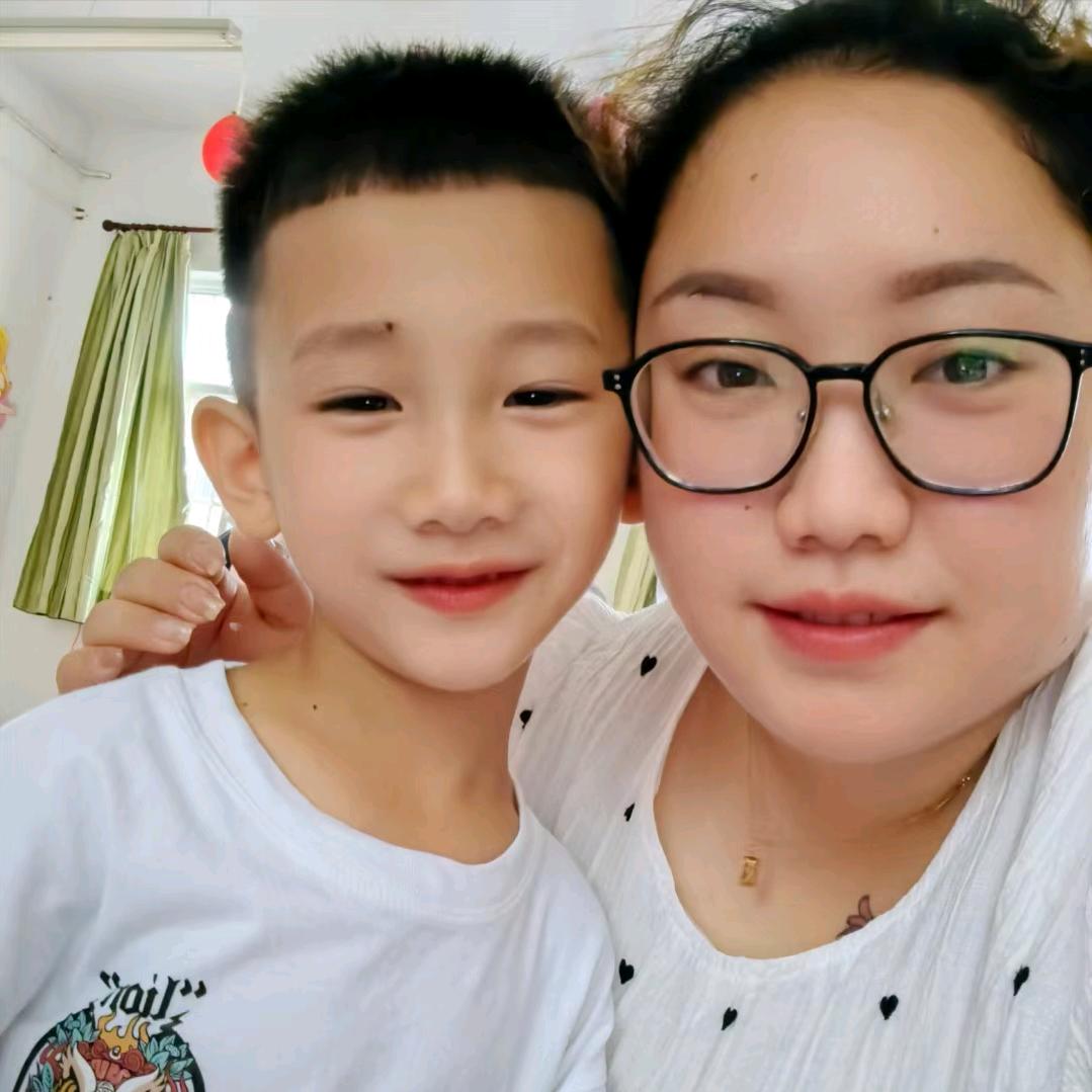 💐兜里半颗糖🌷