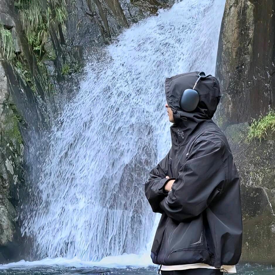 琦耶头像