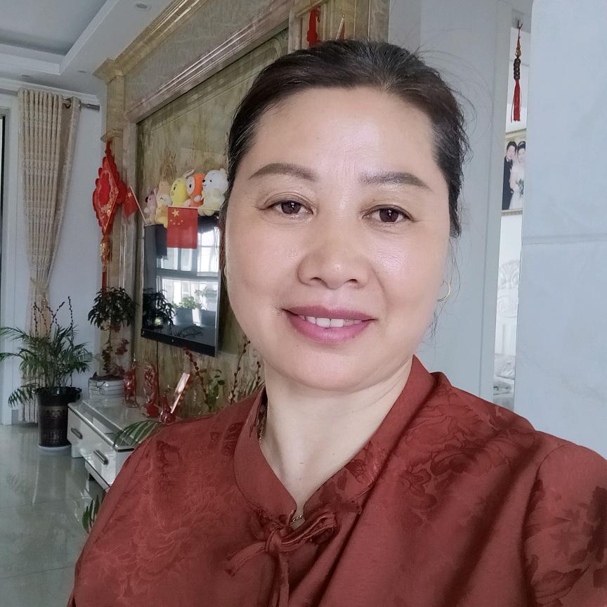 朋朋妈早上5：20开播