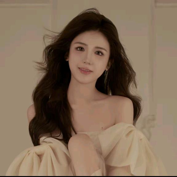 周楚楚-高定服饰