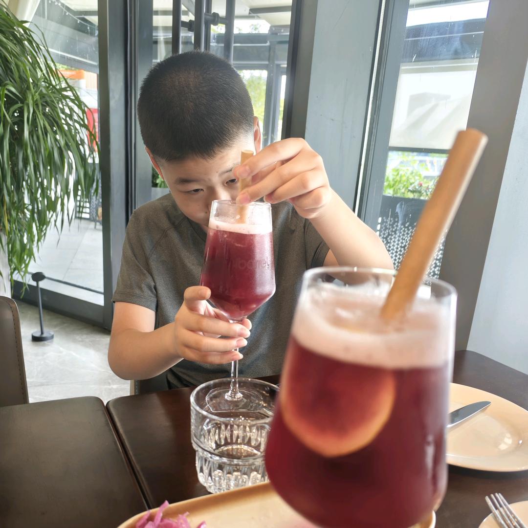 我是一只小狗子