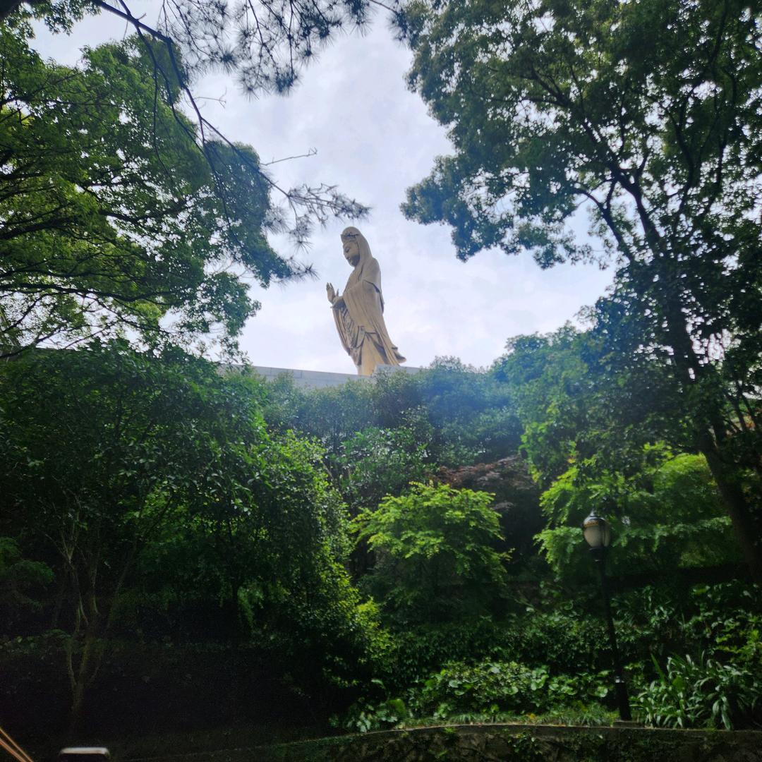 卢斌