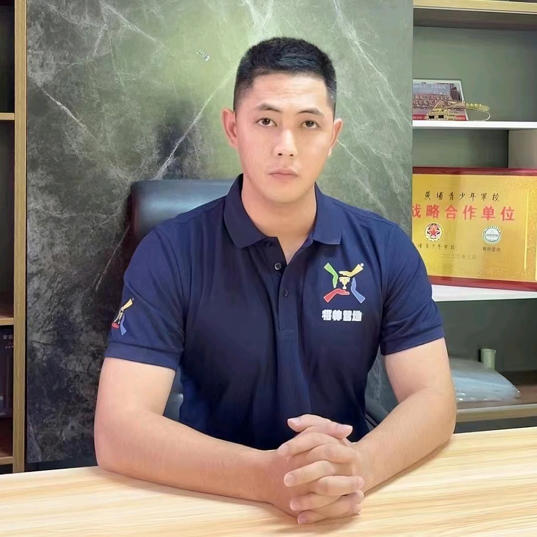 将帅营地-总教官