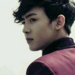 ོ  诸  葛  亮  ࿐