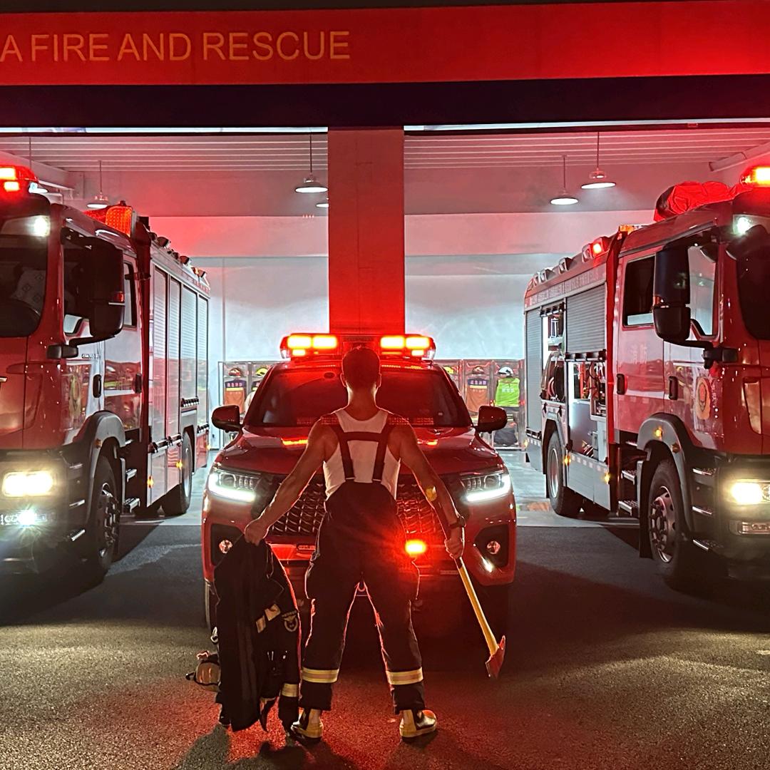 光👨‍🚒