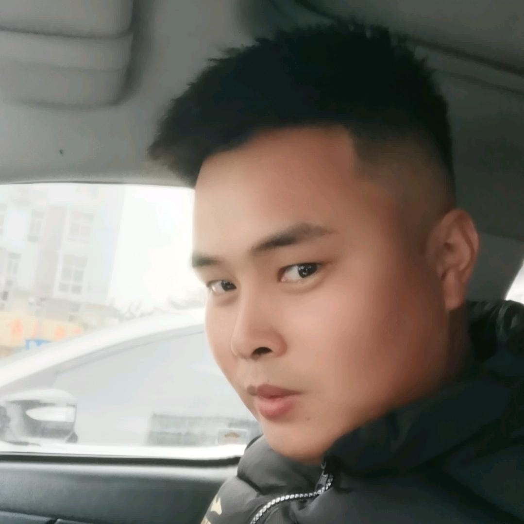 明卿城月丨倾城陌