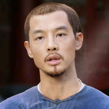 唉，你叫什么名字？我么？陈潢陈天一