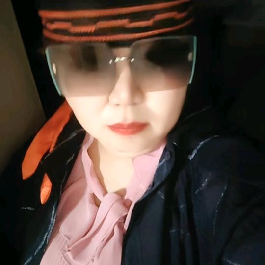 漂亮的女人👩🏻