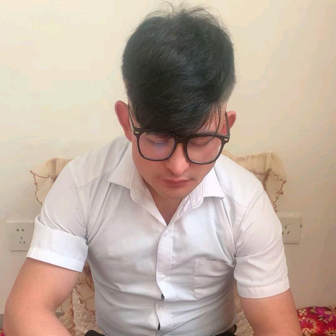 阿布都合力力