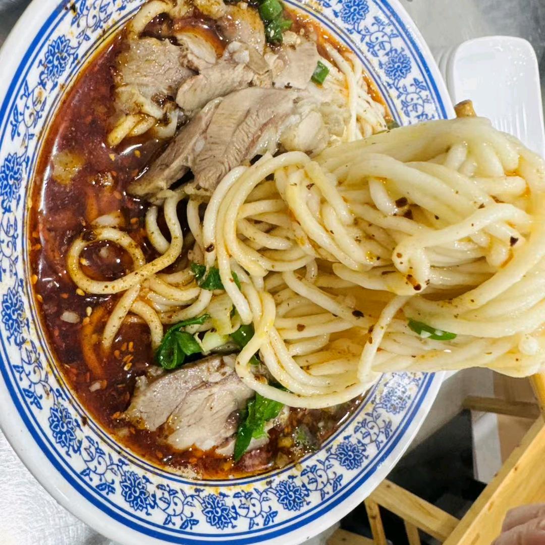 香聚面馆 特色羊肉饸饹面