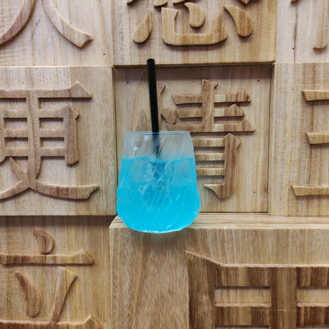 嘻嘻（*/∇＼*）哈哈