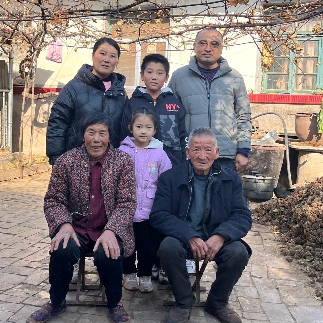 老李一家人