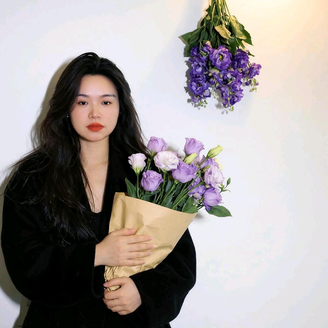 敏感又矫情卢小姐