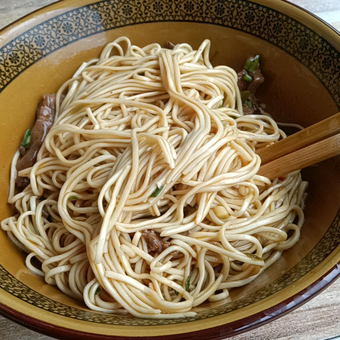 宇强