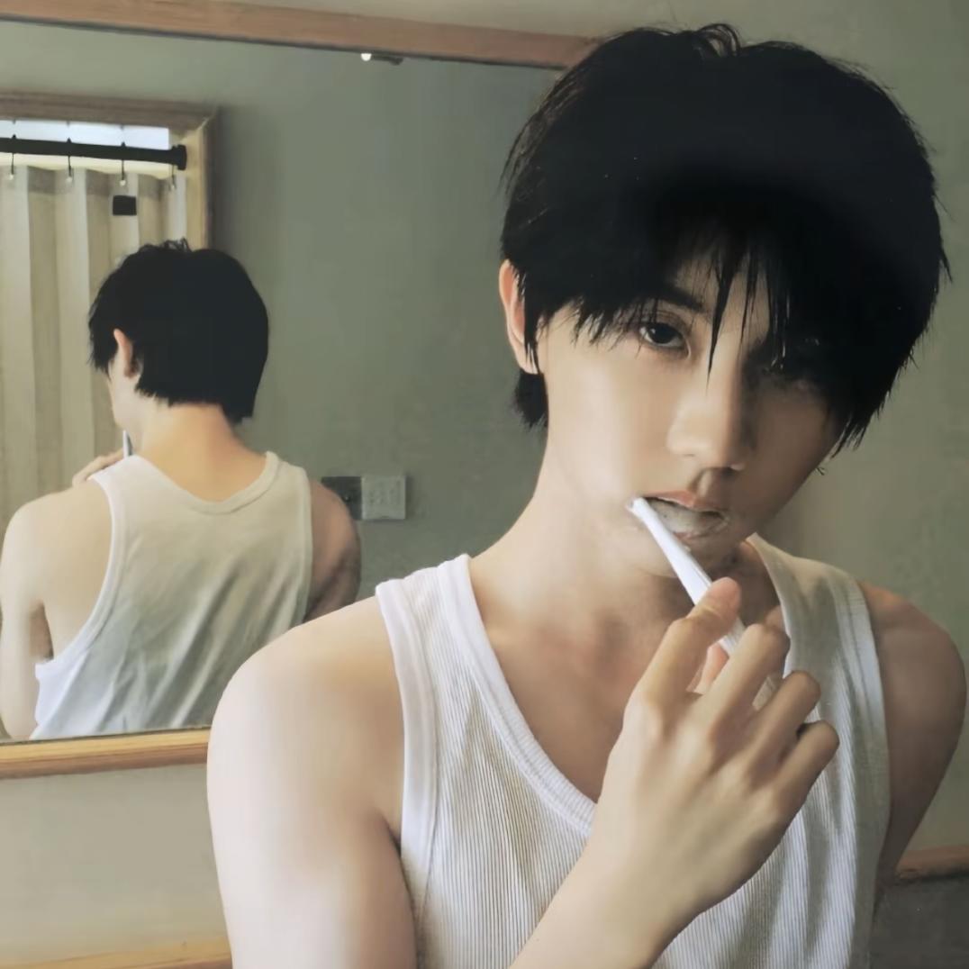 嘿呀嘿呀ayiyi👿