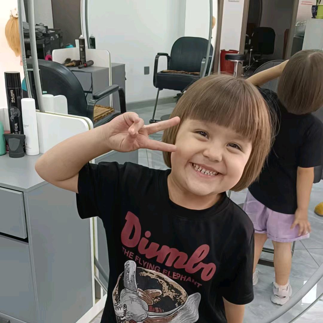 娜扎尔