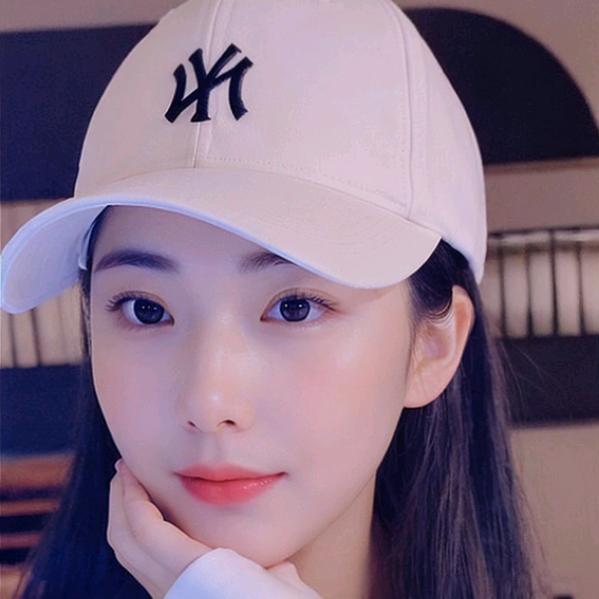 物是人非
