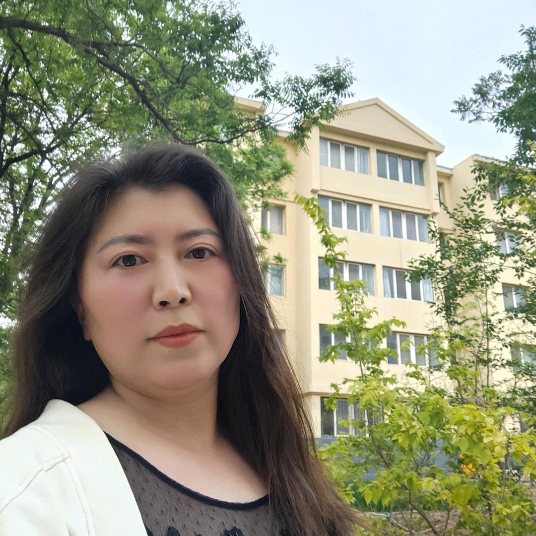 嘉嘉
