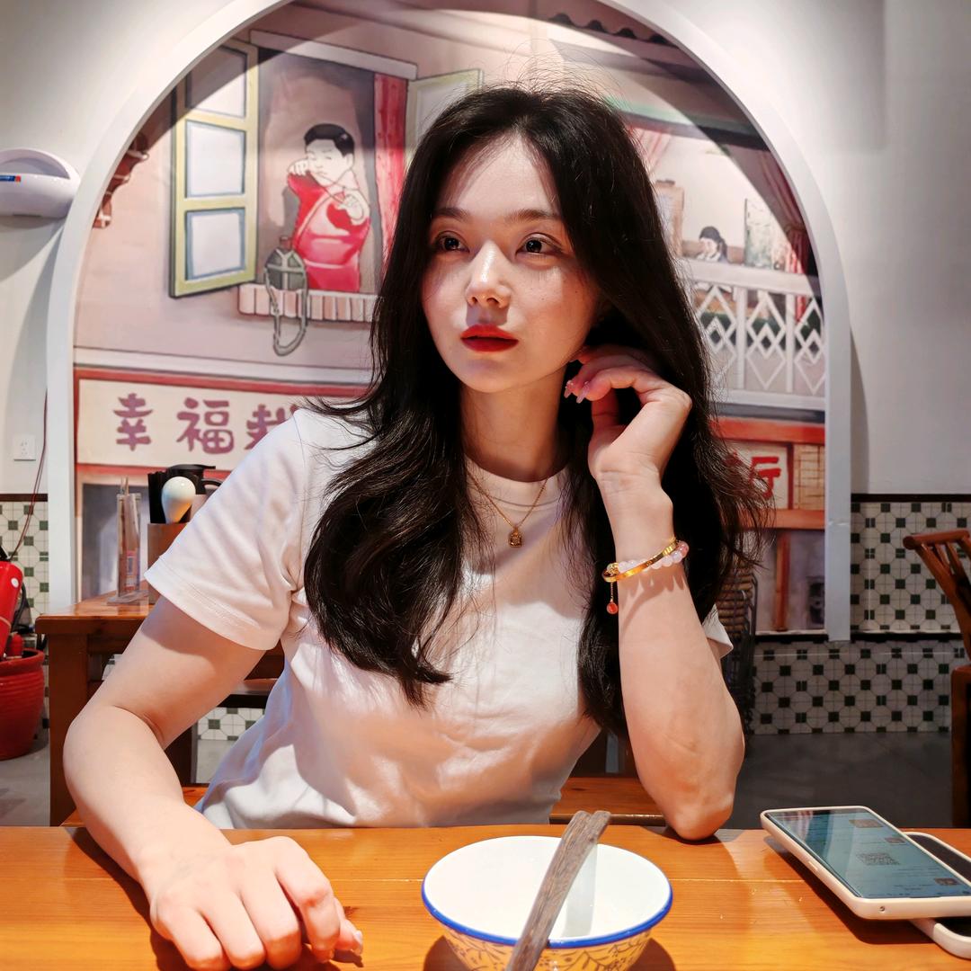 娜娜坨