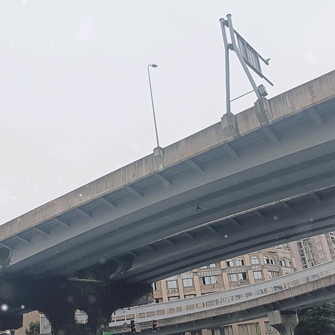 翩翩起舞的火焰