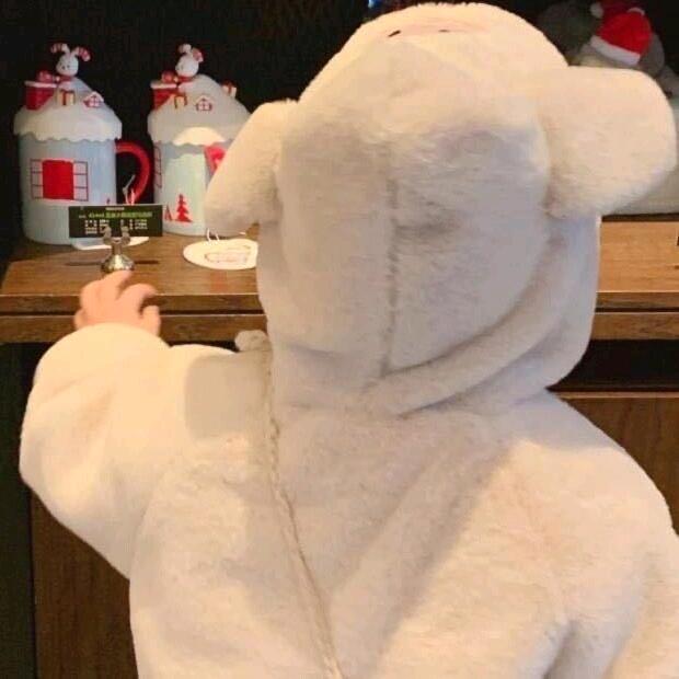 箐聍丶