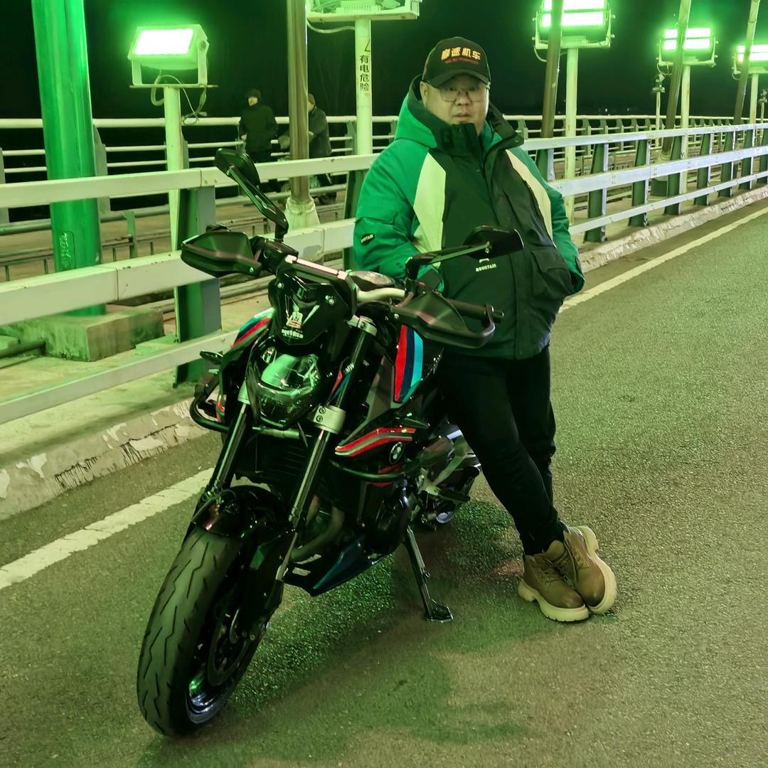 摩速机车|||老梁