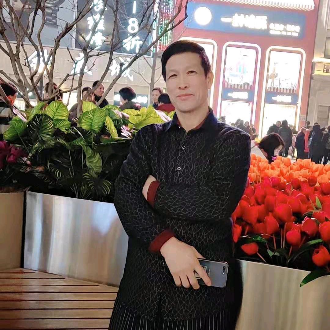 万里无云看睛天