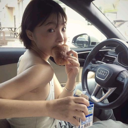椰 子