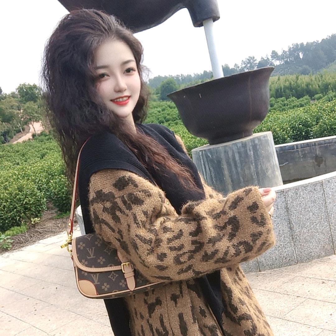 矿石Miss Li ☎️